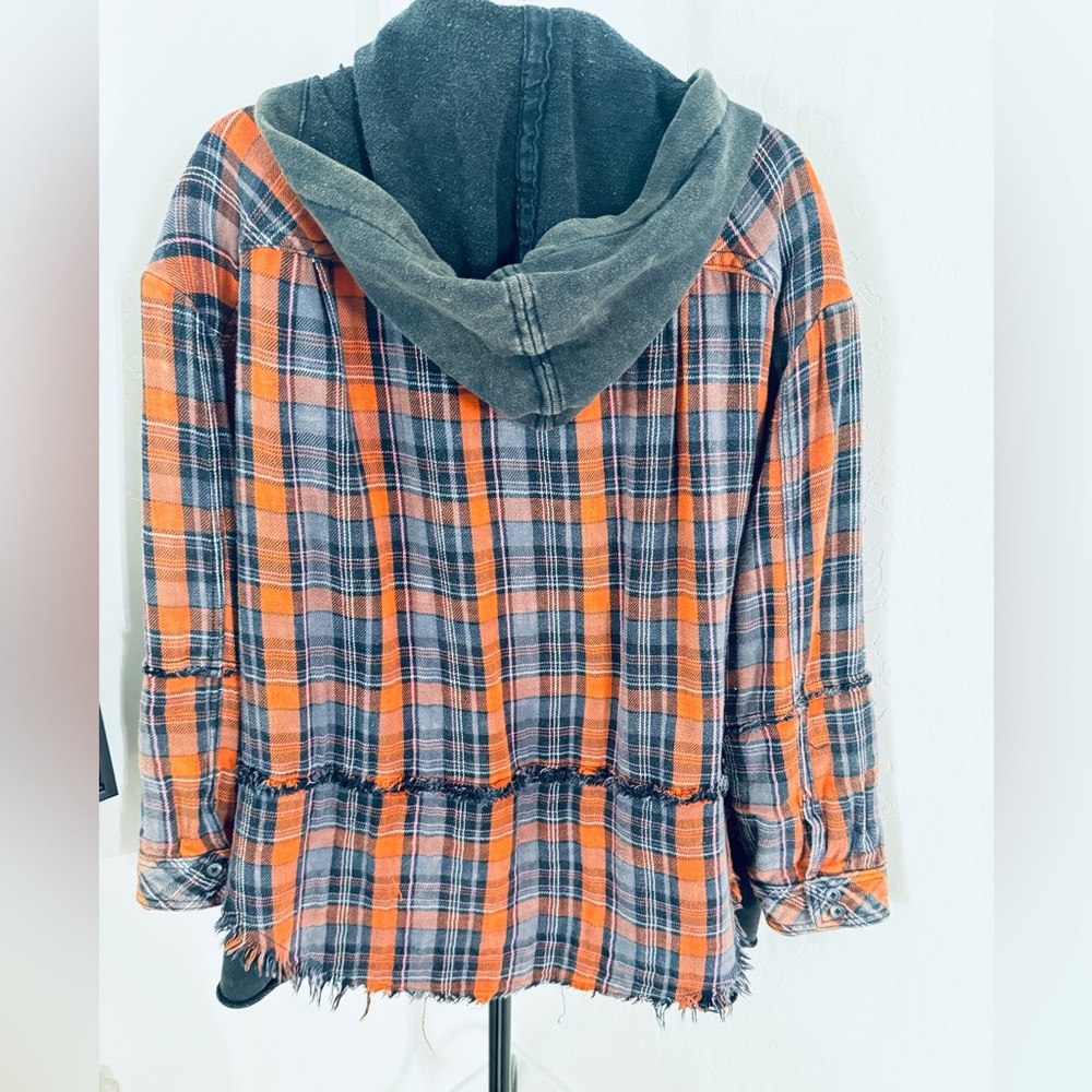 We the Free Calico Basin Plaid Flannel Hooded size  S - Picture 8 of 13